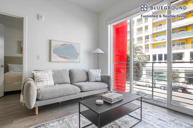 Building Photo - 760 Serrano Ave Unit FL2-ID1386