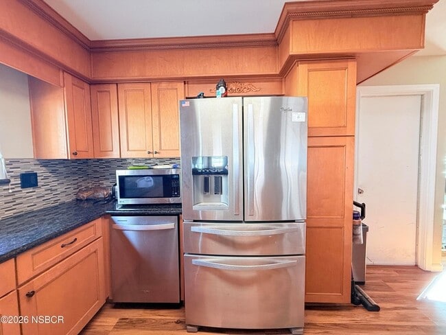 Photo - 4031 Hillview Rd