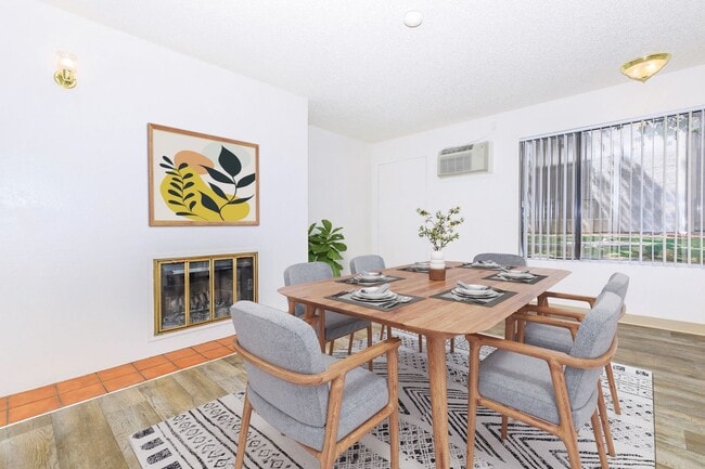 Photo - Sterling Pointe Apartments