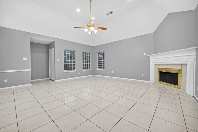 Photo - 13607 Sable Ln