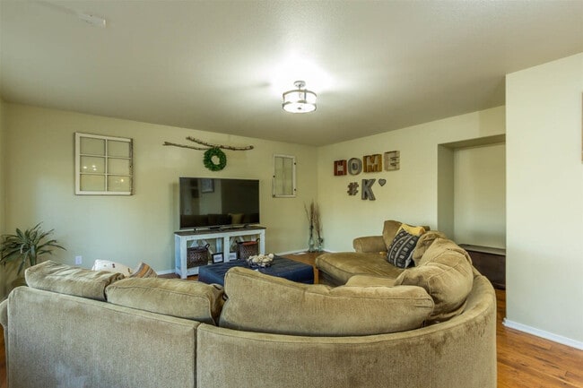 Photo - 63055 Yampa Way Unit ID1330997P