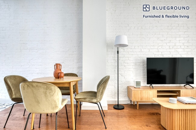 Photo - 43 W 27th St Unit FL7-ID1055