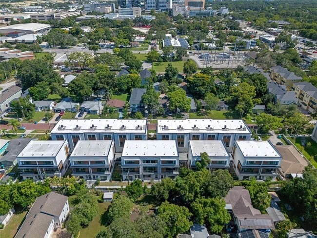 Photo - 42 W Harding St