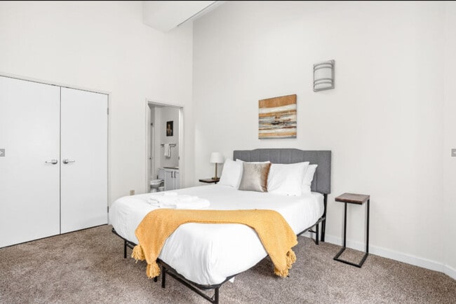 Photo - 50 N Illinois St Unit ID1014591P