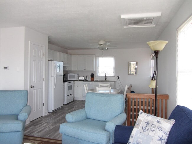 Building Photo - 40302 Due E Rd Unit SI ID1255924P
