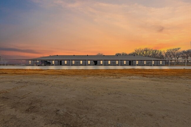 Building Photo - 8092 County Rd 604