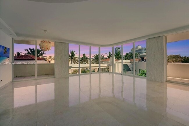 Photo - 300 South Pointe Dr Unit 405