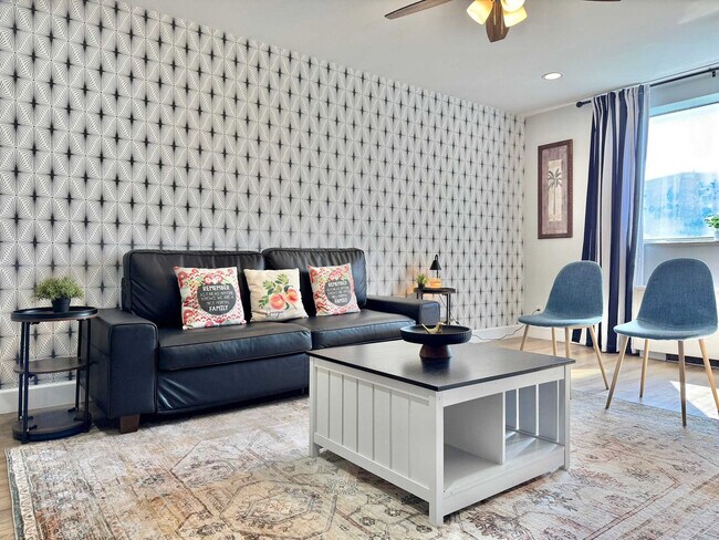 Building Photo - 215 Piedmont Ave NE Unit ID1299403P