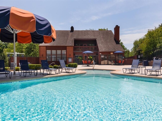 Photo - Chesterfield Village Apartments