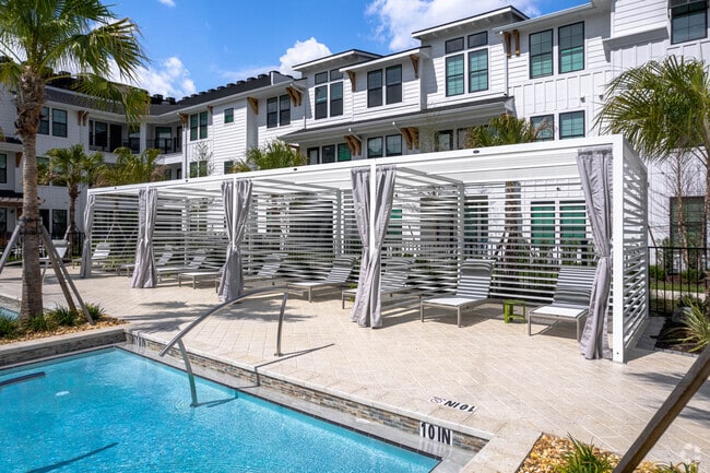 Building Photo - The Wilds at Trailwinds