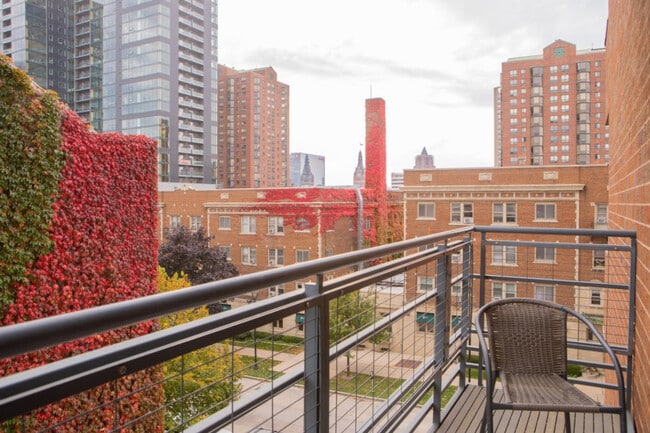 Photo - 1040 N Cass St Unit ID1379057P