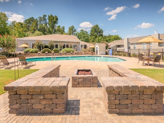 Photo - Rivercreek Apartments