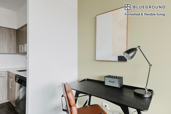 Photo - 901 S Ashland Ave Unit FL12-ID1384