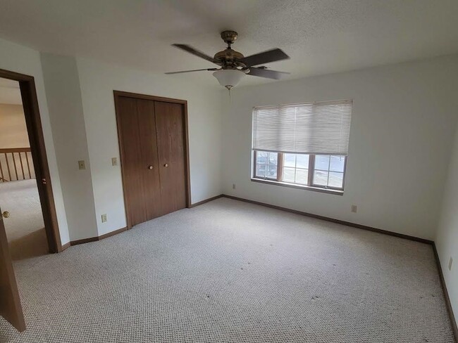 Photo - 916 Monroe St Unit 8