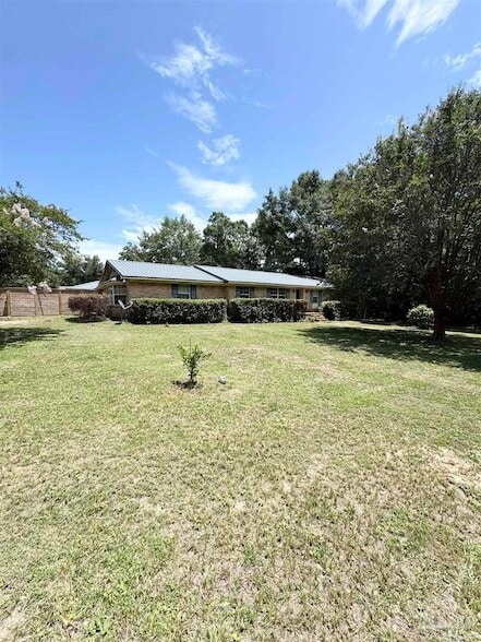 Building Photo - 9720 Sandpiper St