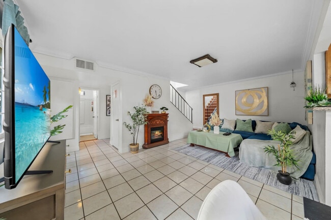 Photo - 2304 E 14th St Unit ID1283136P