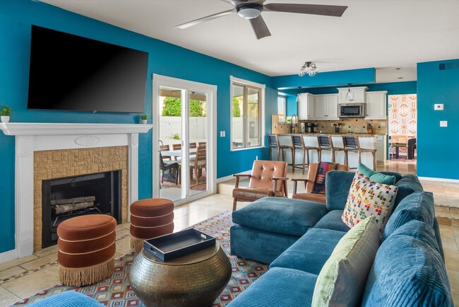 Building Photo - 7804 W Pershing Ave Unit ID1295168P