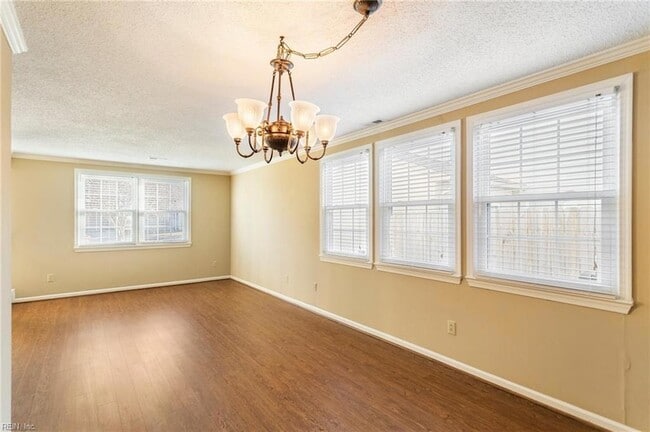 Photo - 3736 Upland Rd
