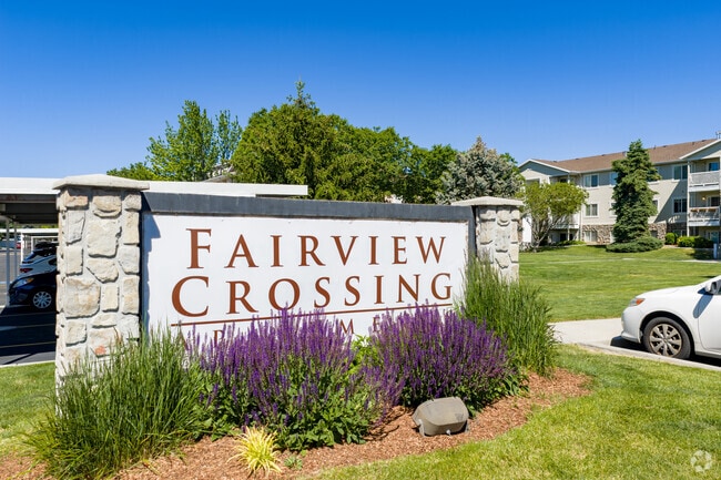 Community Signage - Fairview Crossing