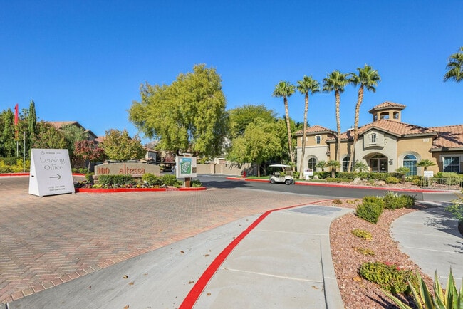 Building Photo - Altessa