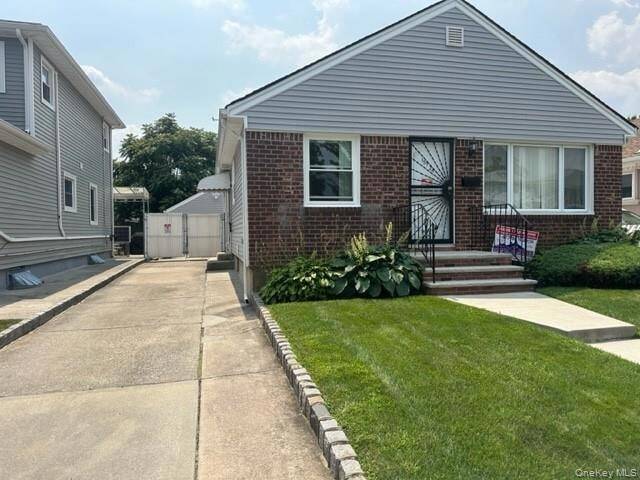 Photo - 157-24 20th Ave