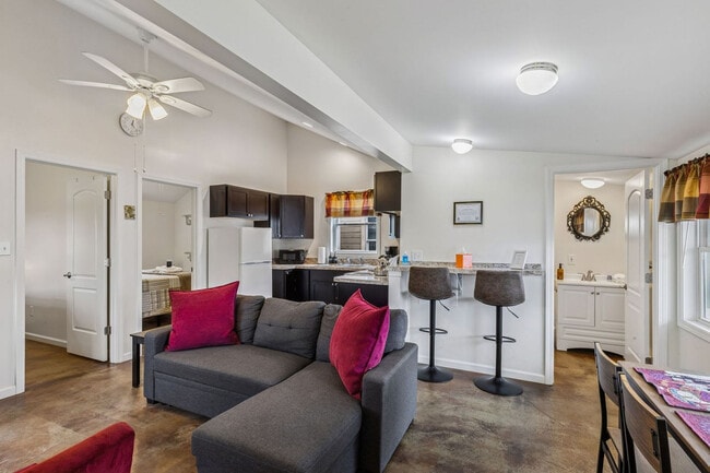 Photo - 5736 Lake Rd E Unit SI ID1593945P