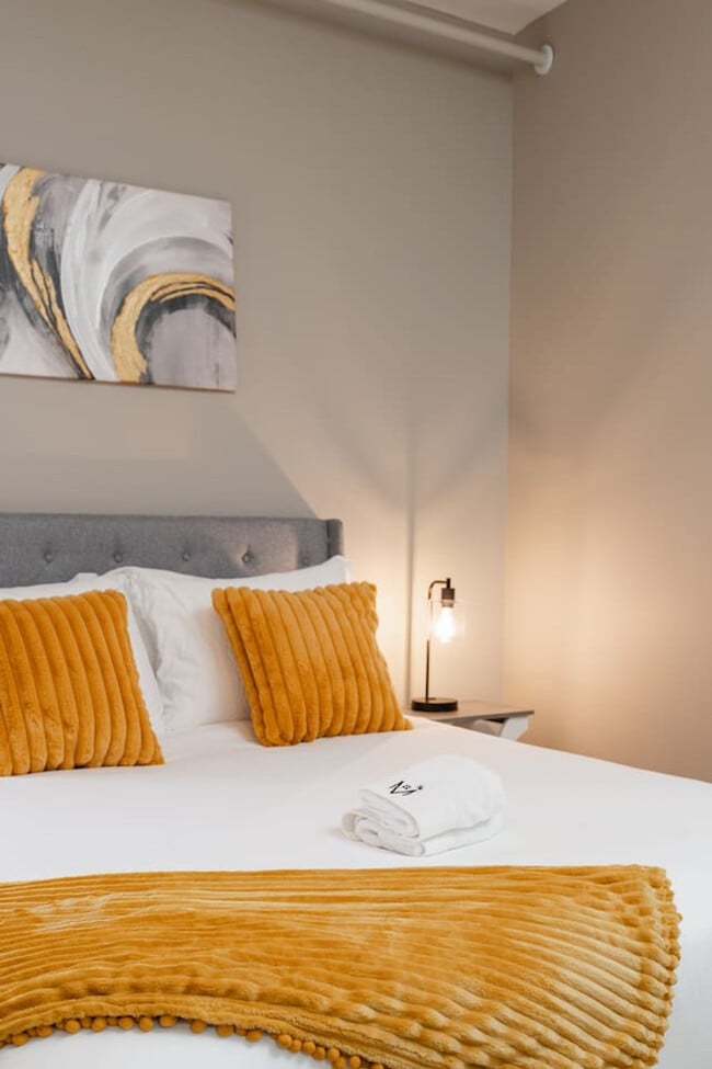 Photo - 515 E Market St Unit ID1228645P