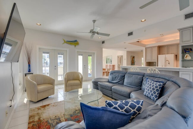 Photo - 8 Floral Ave Unit ID1297832P