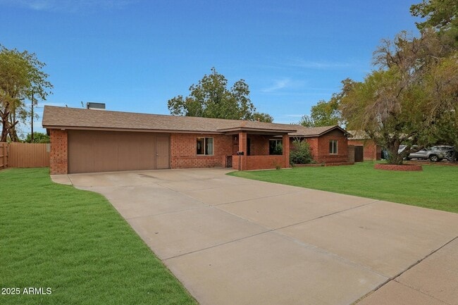 Photo - 2226 E Fairmount Ave