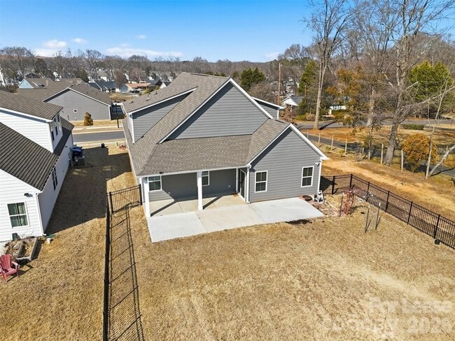Photo - 6425 Cumberland Dr