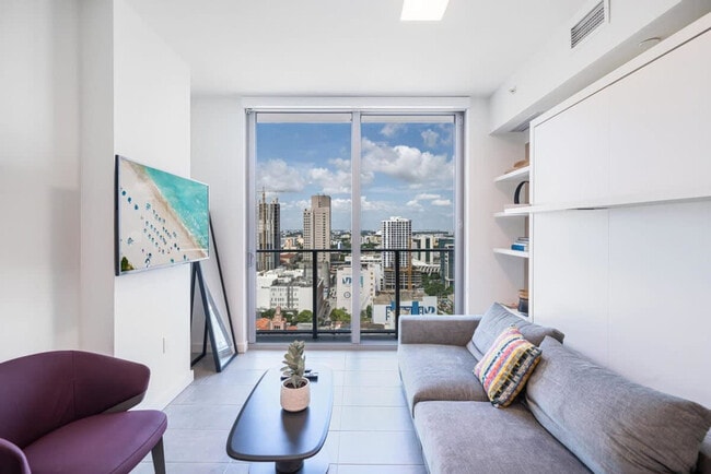 Building Photo - 227 NE 2nd St Unit FL29-ID1261240P