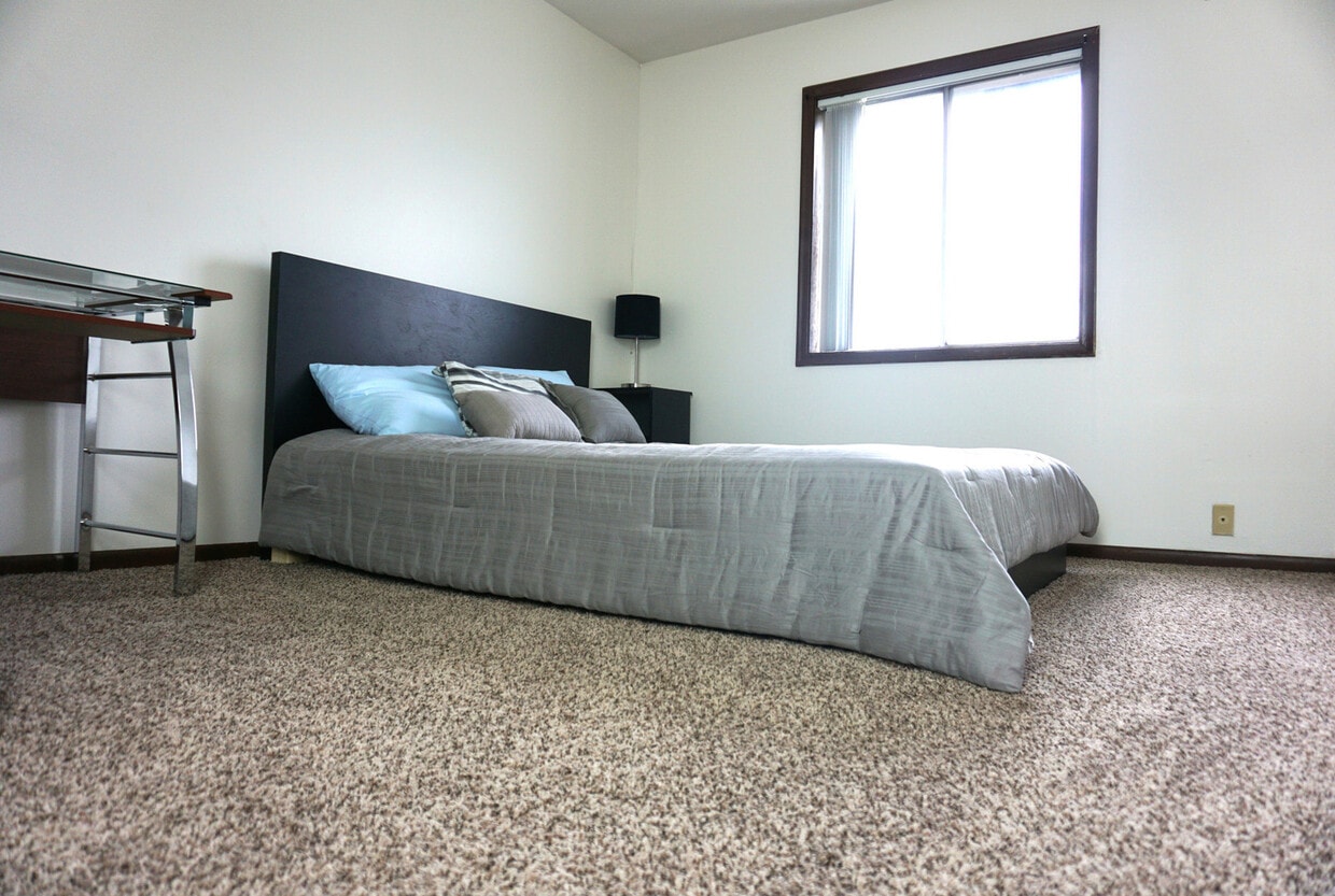 Floor Plan - 1 bedroom / 1 bath - Tenant Pays Util. 