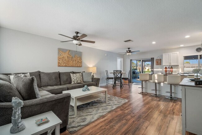 Photo - 1901 72nd St W Unit ID1284300P