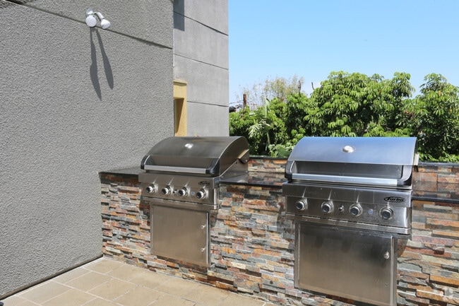 Barbeque - CitiView Terrace Apartments