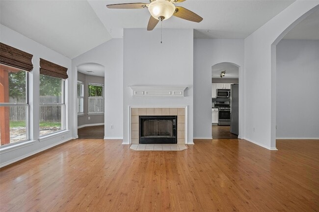 Photo - 11304 Avering Ln