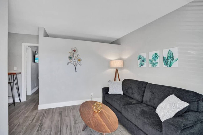 Photo - 50 Davie Blvd Unit SI FL2-ID1503960P