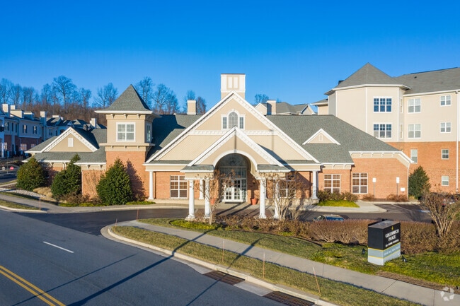 Building Photo - Greenwich Place Apartments