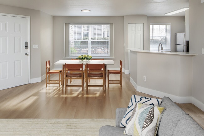 Renovated Dining Area - Avana Birch Pointe