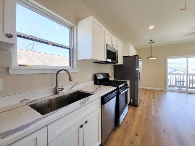 Photo - 1903 Mary St