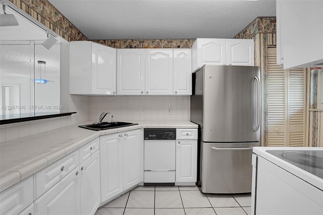Photo - 5431 NE 25th Ave Unit 103