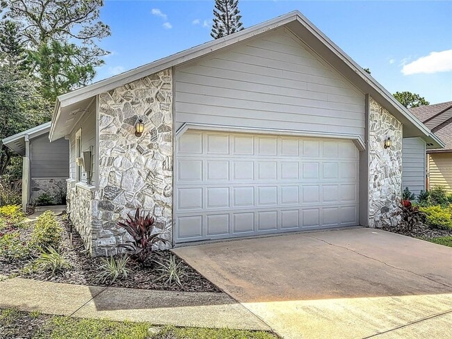 Photo - 289 Gull Dr S