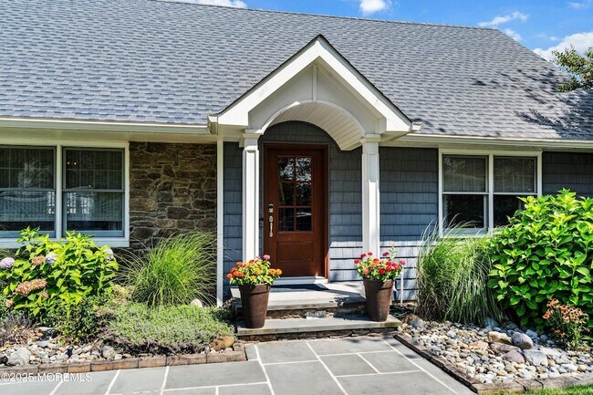 Photo - 1204 Holly Pl