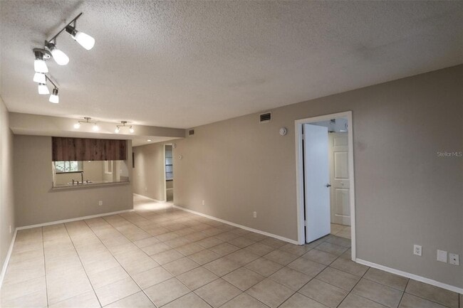 Photo - 4957 Puritan Cir Unit 403