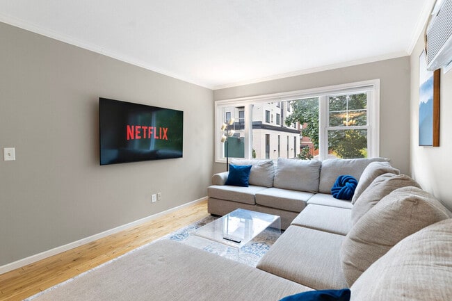 Photo - 3024 Humboldt Ave S Unit SI ID1272805P