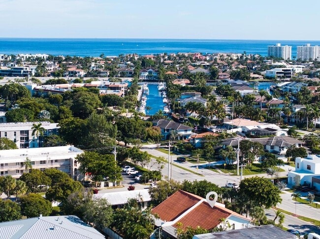 Photo - 665 Jeffery St