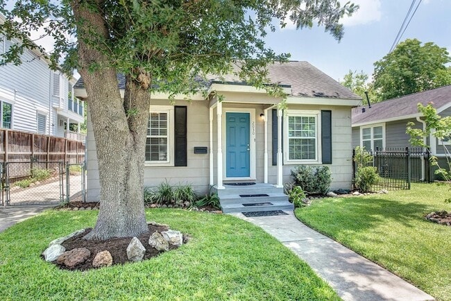 Building Photo - 2030 Gostick St