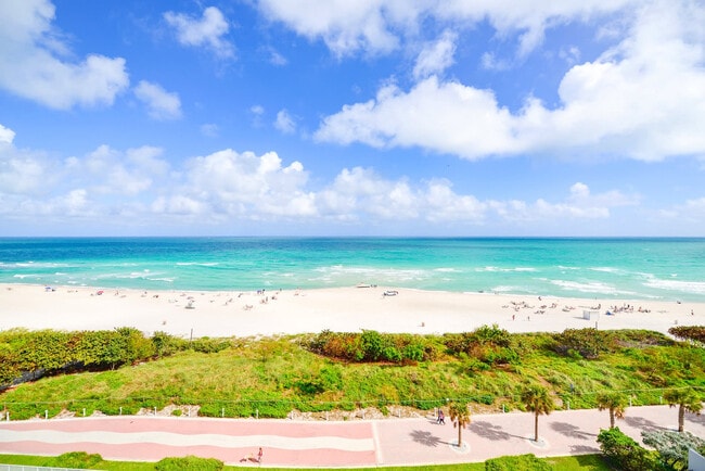 Photo - 5601 Collins Ave Unit ID1022559P