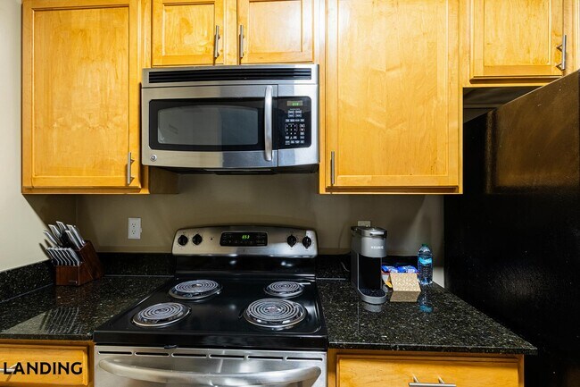 Photo - 925 Canterbury Rd NE Unit 12-1259