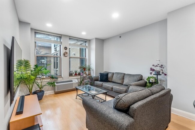 Photo - 10 Regent St