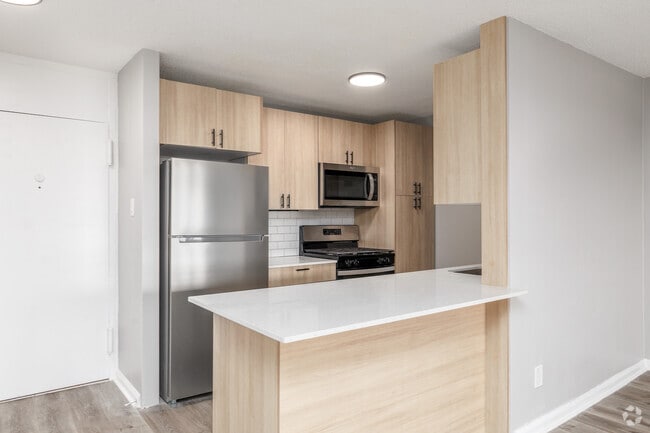 Interior Photo - Regency Tower